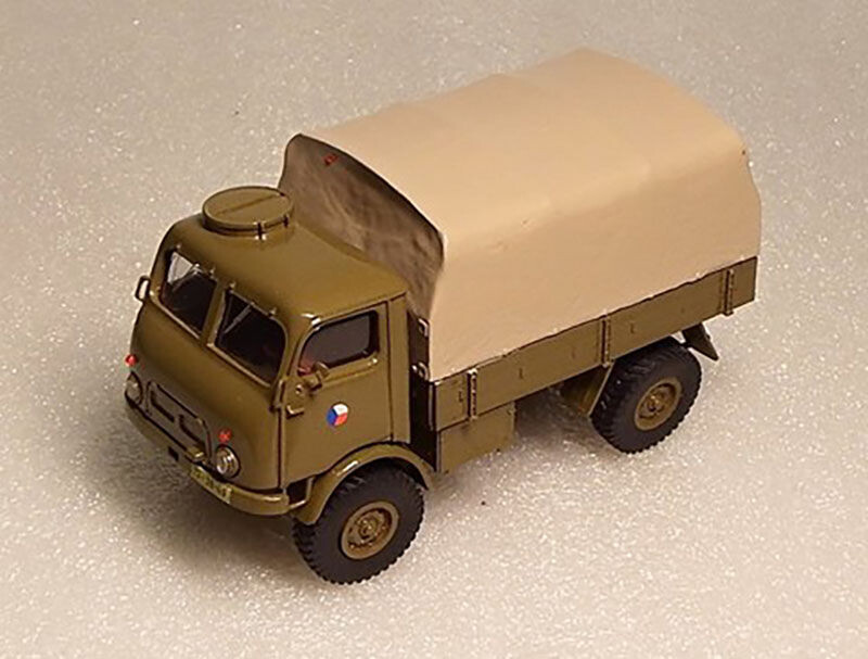 MAC Tatra 805 valník s plachtou 1:43 